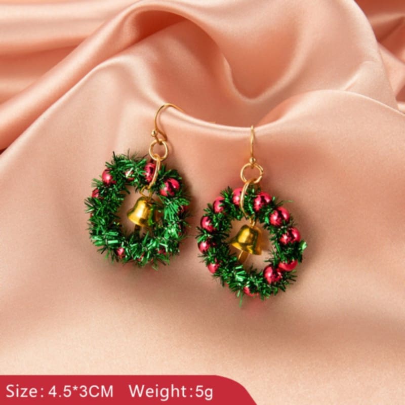 Aretes de coronita navideñas