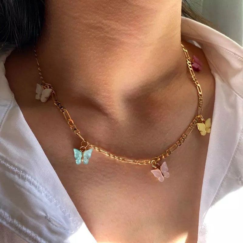Collar de mariposas de colores