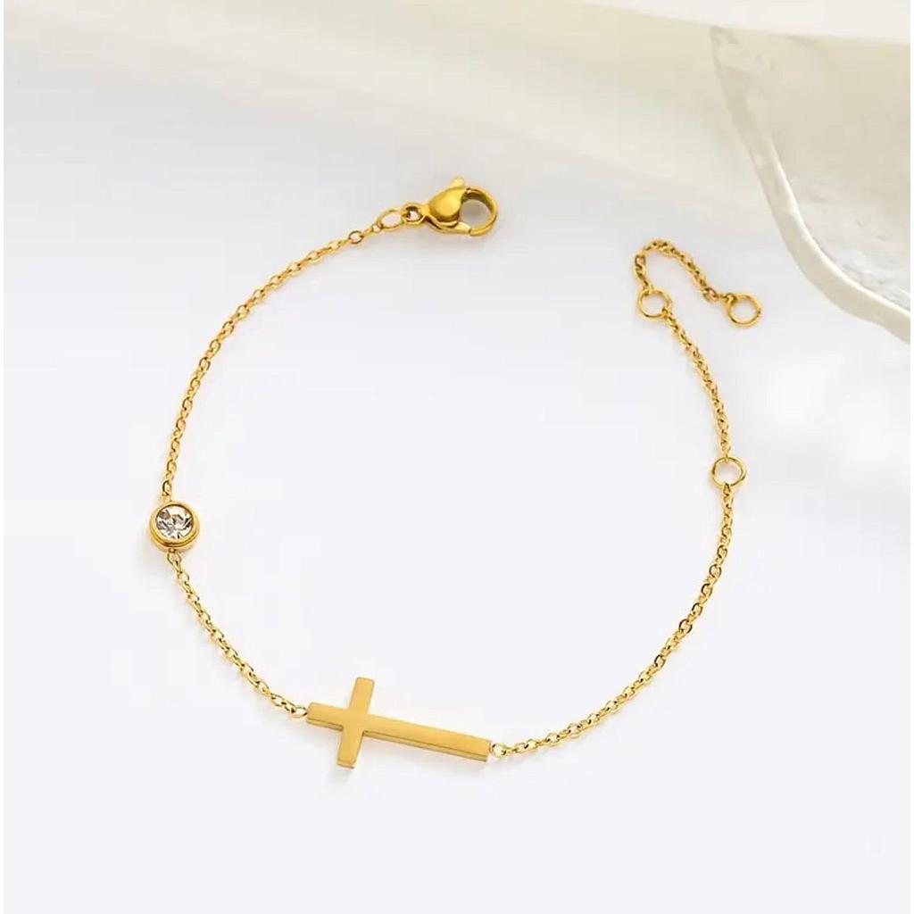 Pulsera de cruz con circonia baño de oro