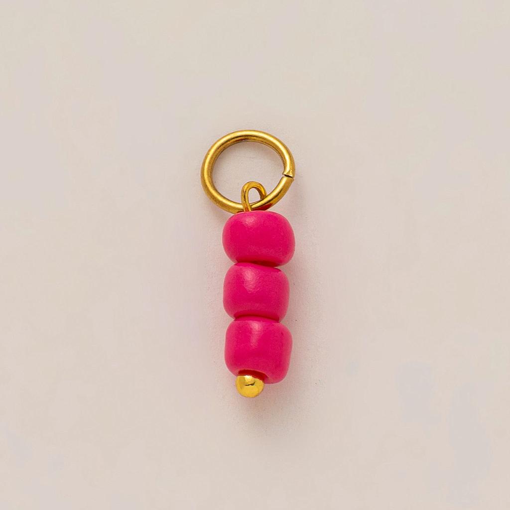 Charm de perlas fucsia