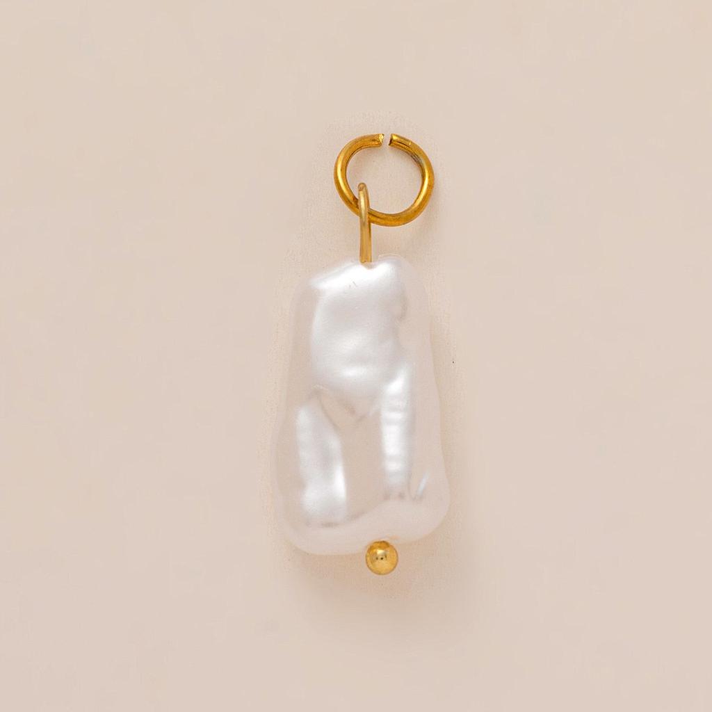 Charm de perla blanca